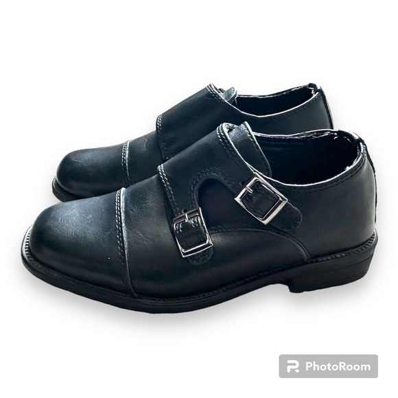 Steve Madden Other - Toddler boys size 6 Steve Madden Velcro buckle dress shoe loafer leather black  
